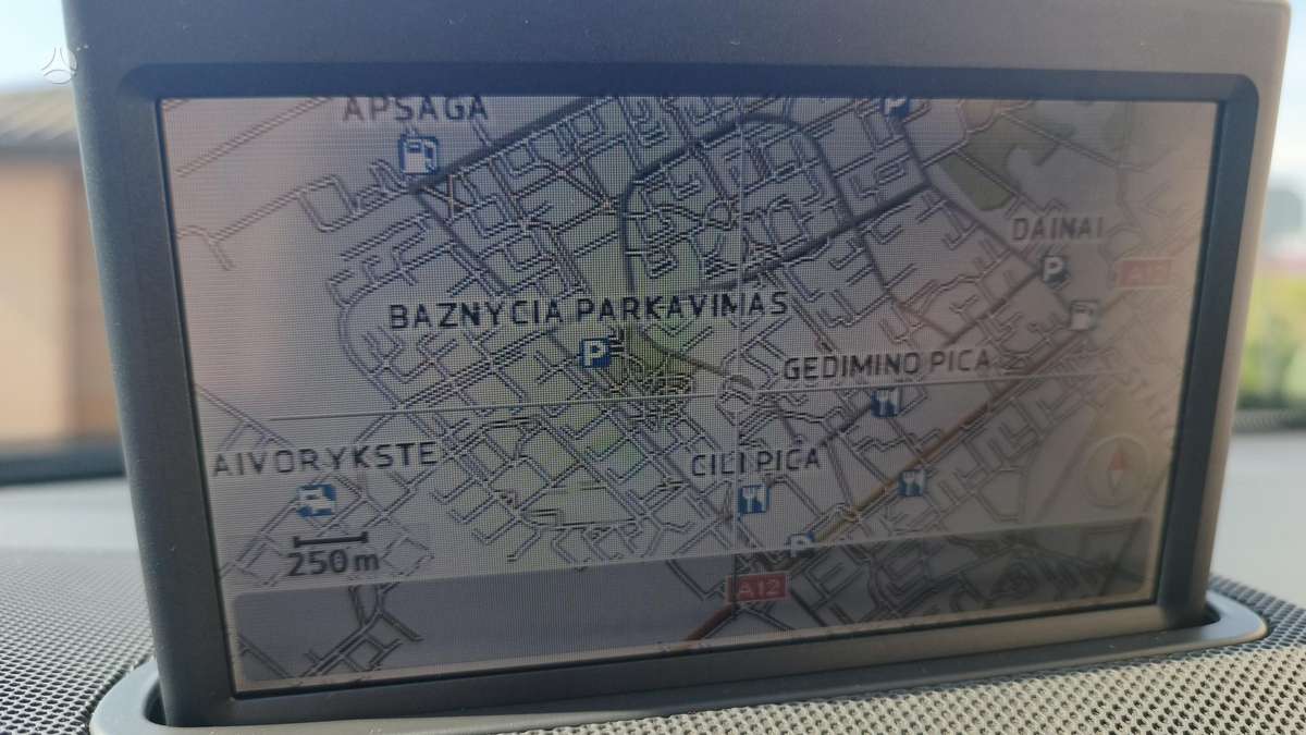 Volvo S80, 2.4 l., Седан