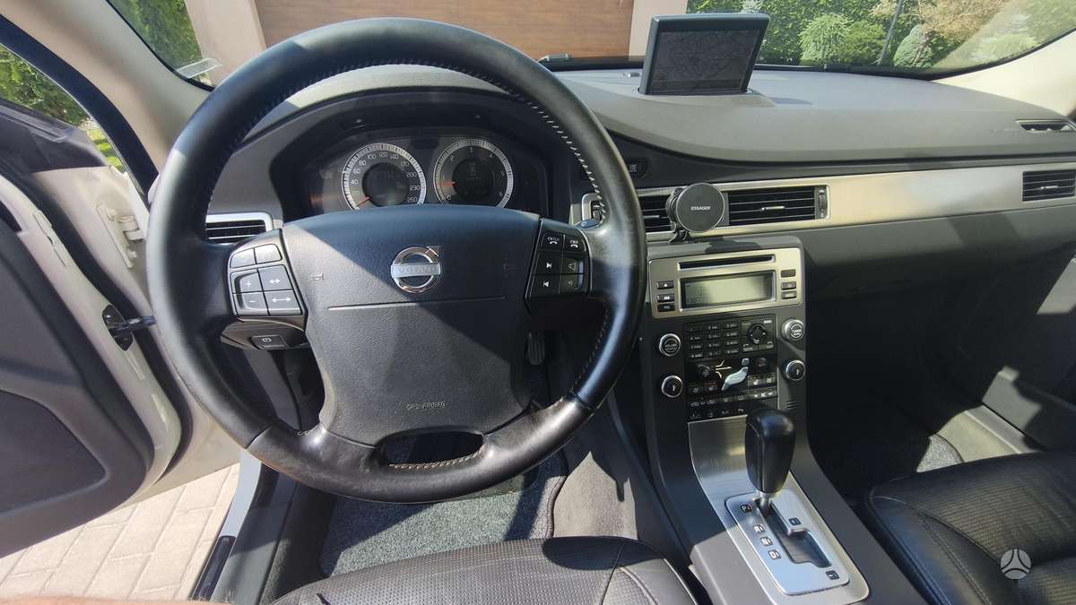 Volvo S80, 2.4 l., Седан