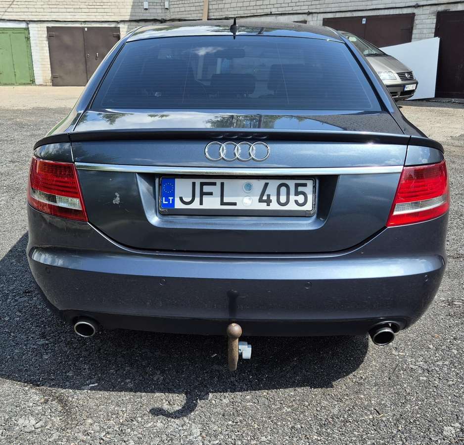 Audi A6, 2.4 l., Седан