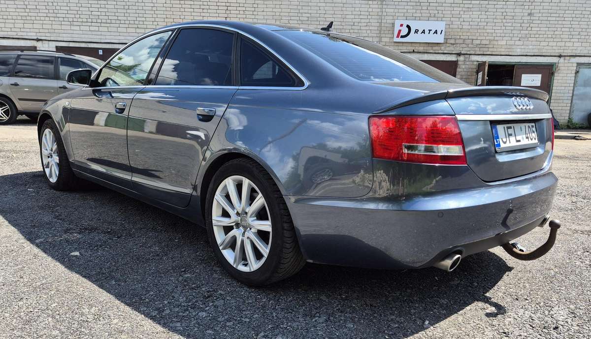 Audi A6, 2.4 l., Седан