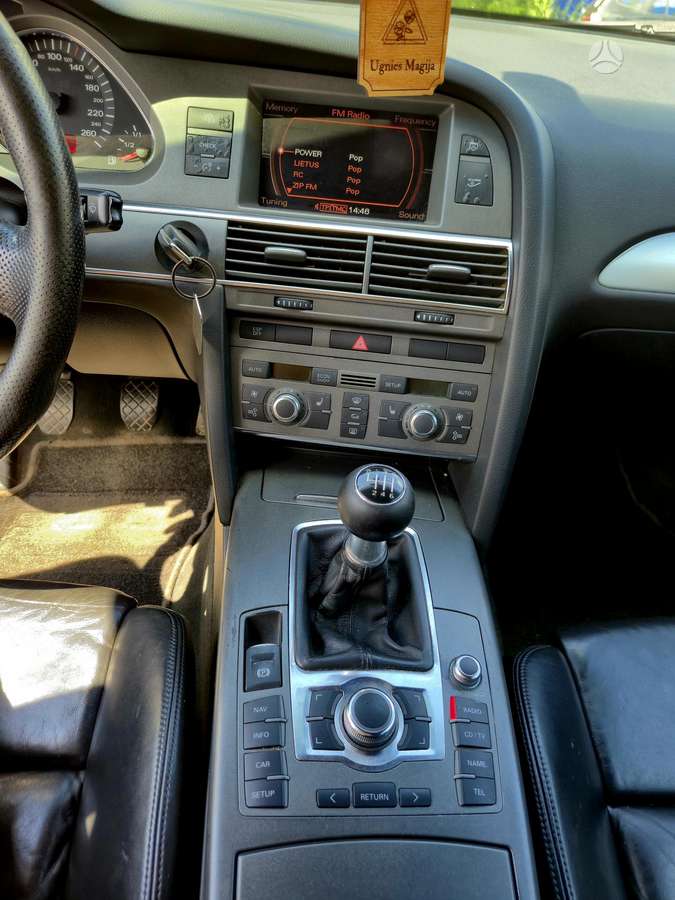 Audi A6, 2.4 l., Седан