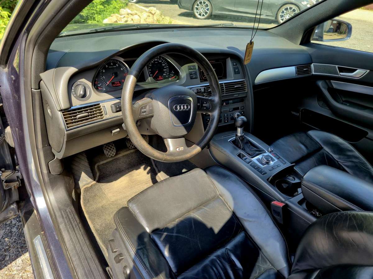 Audi A6, 2.4 l., Седан