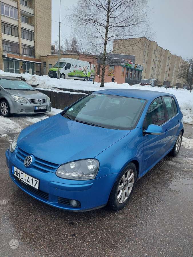 Volkswagen Golf - 2