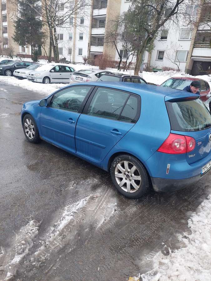Volkswagen Golf - 8