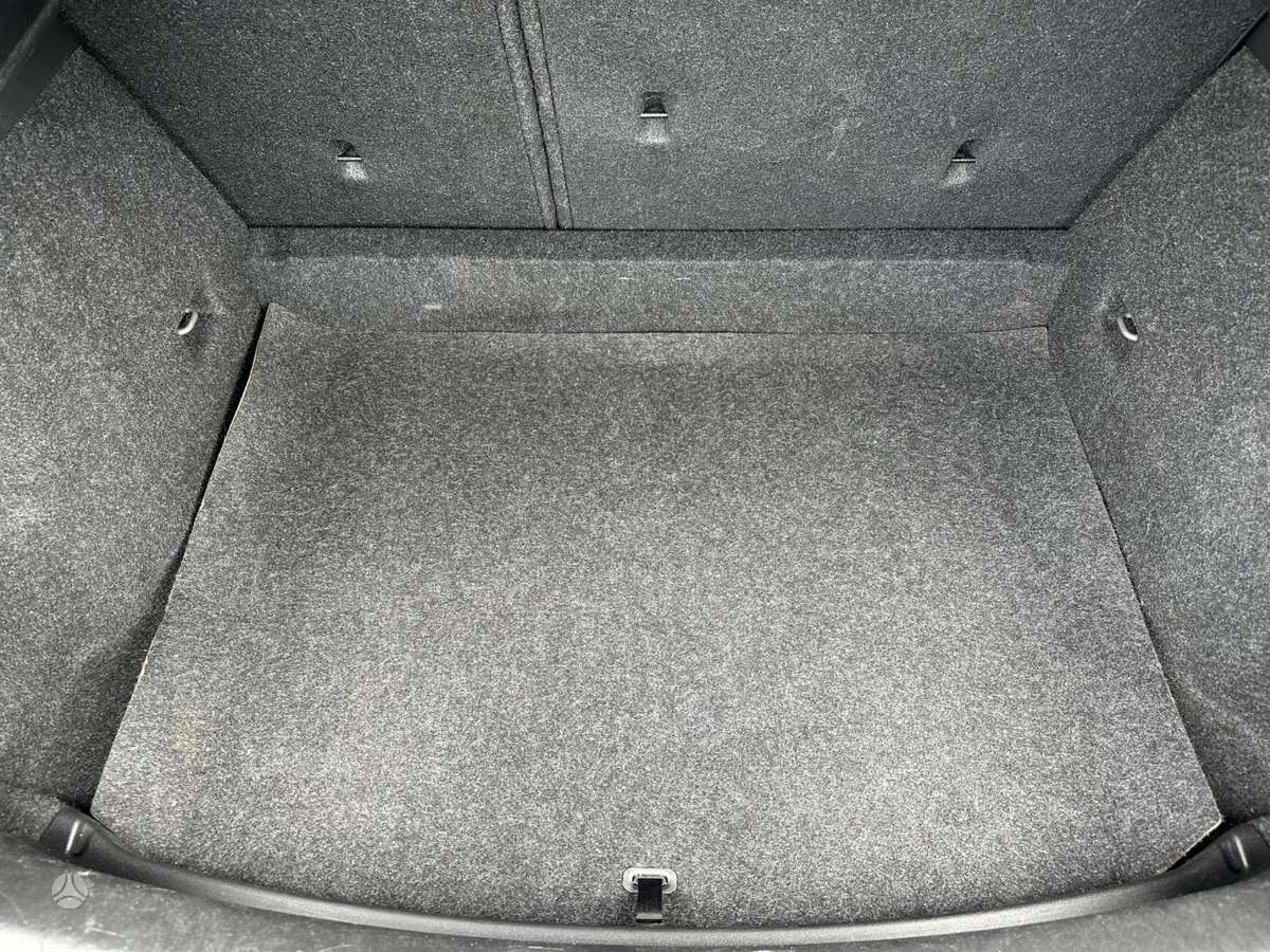 Volvo V40, 2.0 l., hatchback