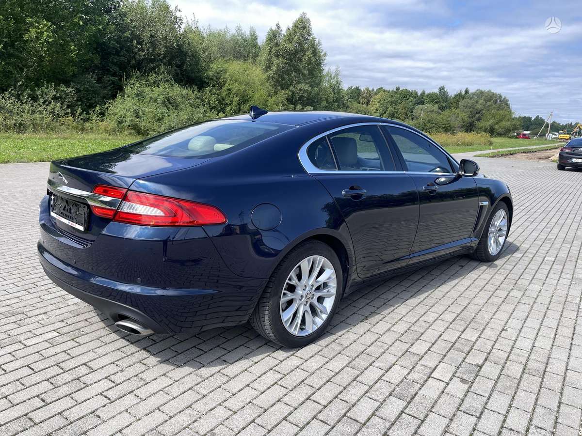 Jaguar XF, 2.2 l., Седан