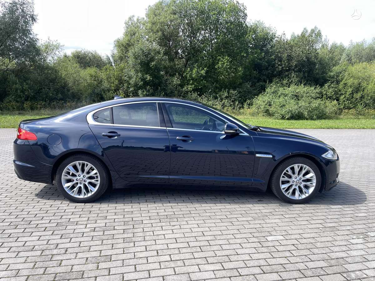 Jaguar XF, 2.2 l., Седан