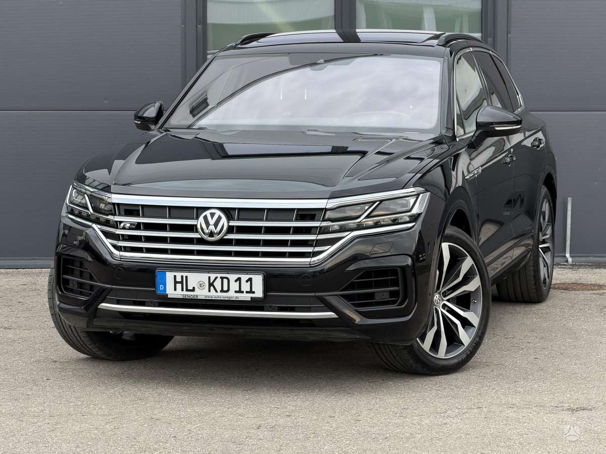Volkswagen Touareg - 1