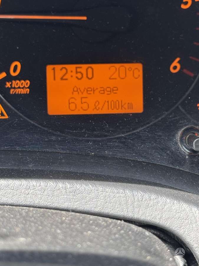 Toyota Avensis - 10