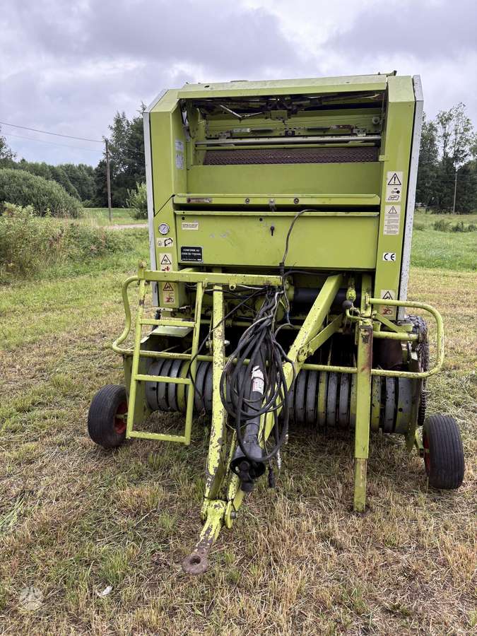 Claas Rollant66, presai