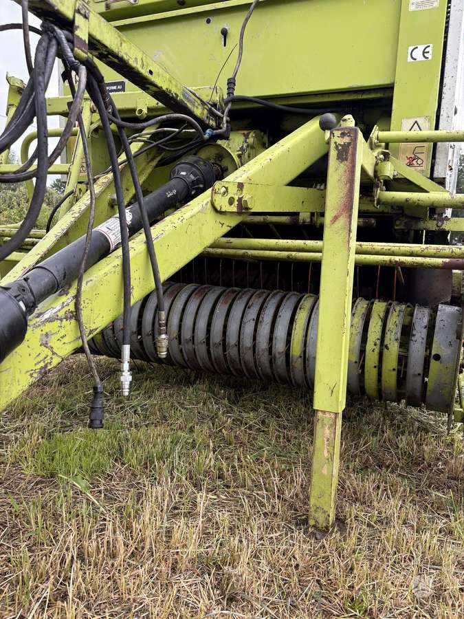 Claas Rollant66, presai