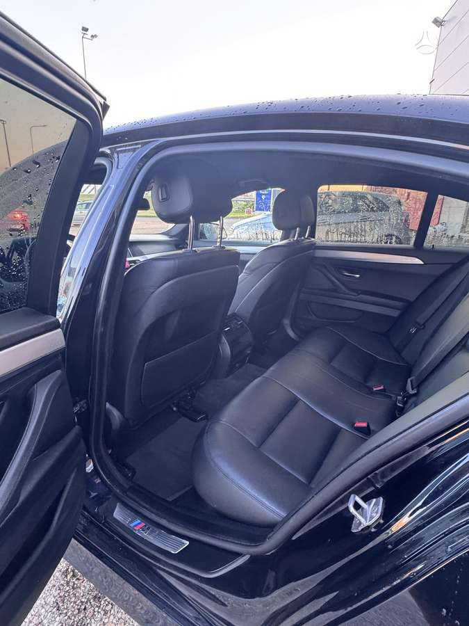 BMW 520, 2.0 l., Седан