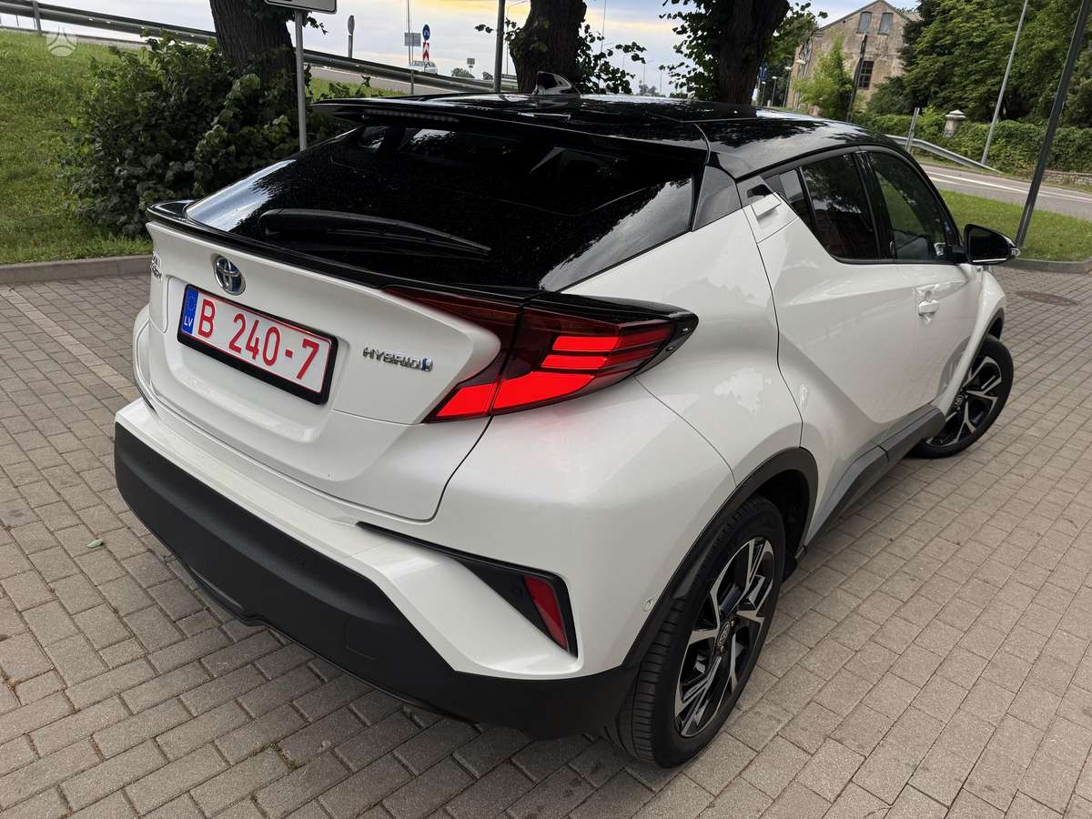 Toyota C-HR - 9