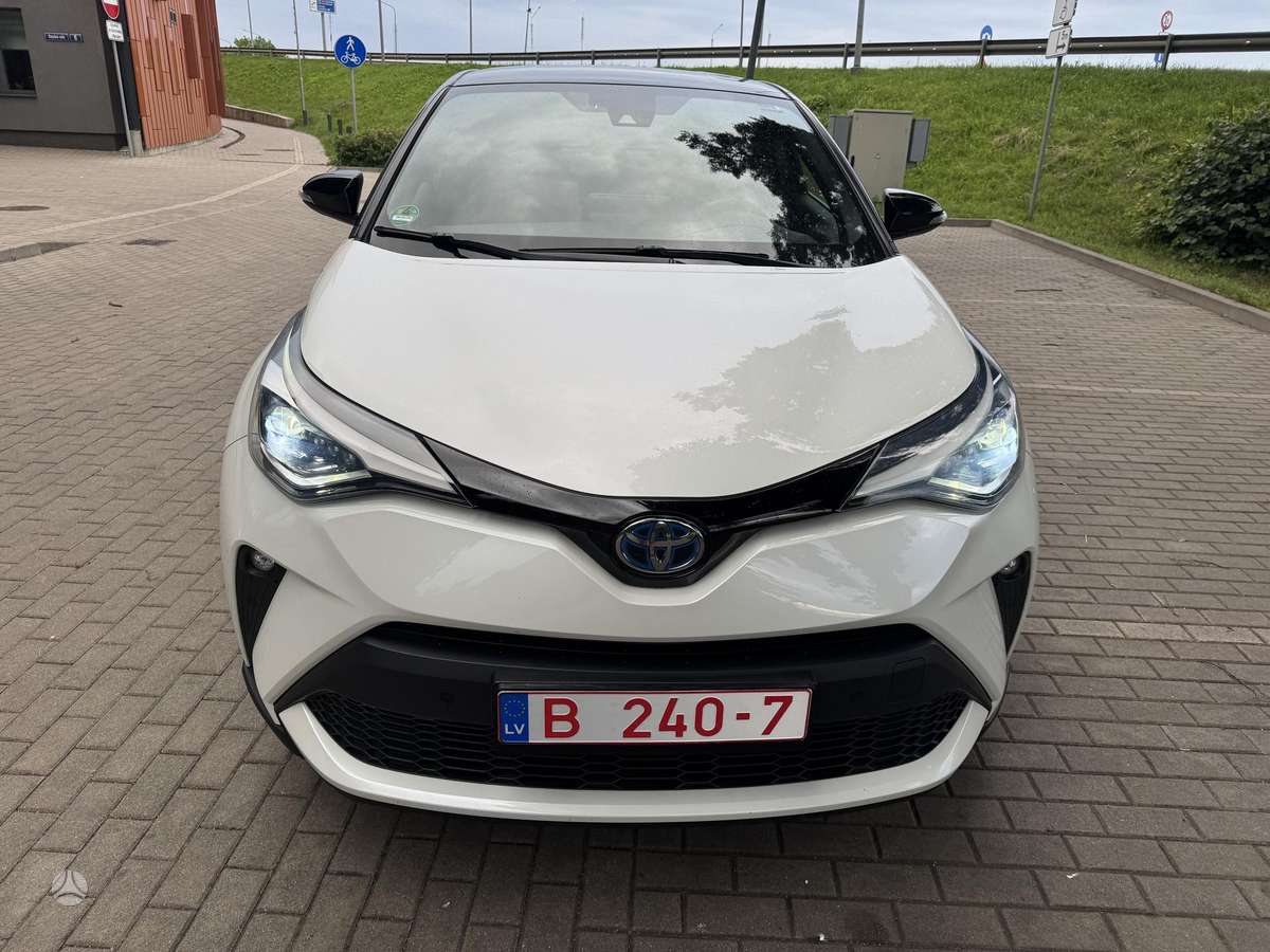 Toyota C-HR - 12