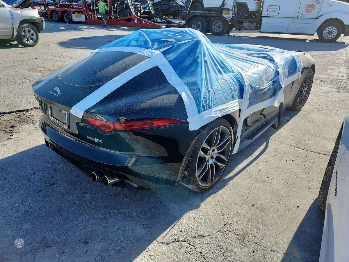 Jaguar F-Type по частям