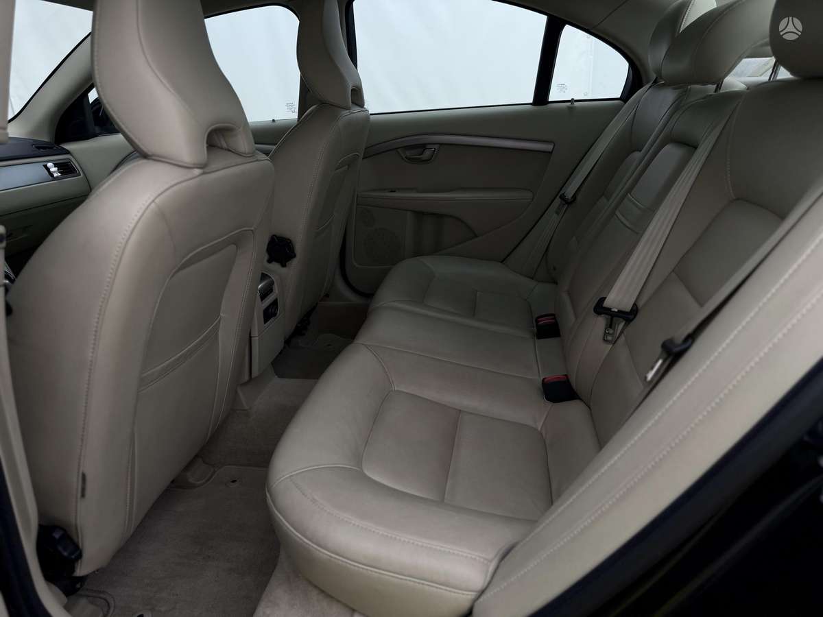 Volvo S80, 2.0 l., Седан