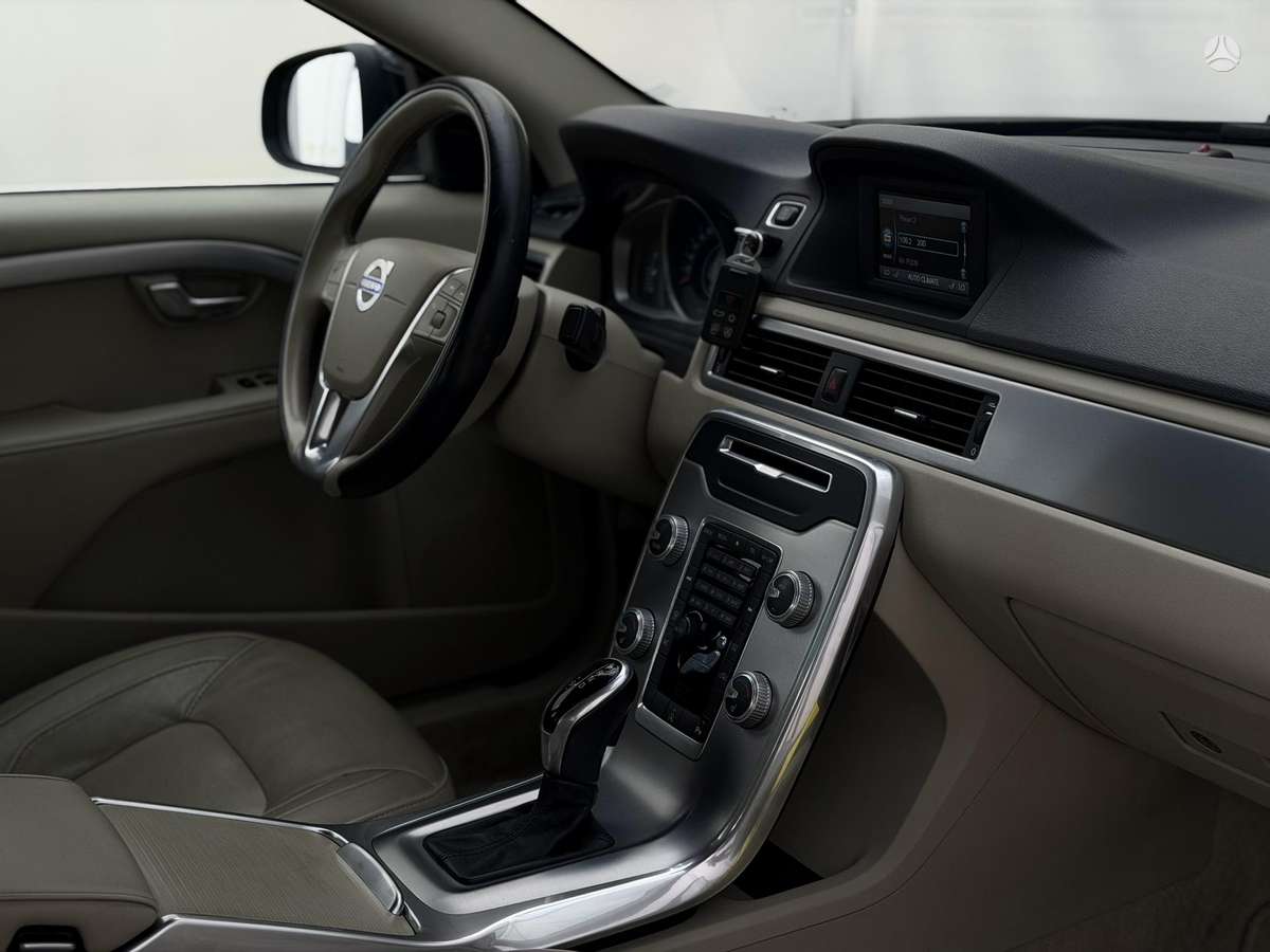 Volvo S80, 2.0 l., Седан