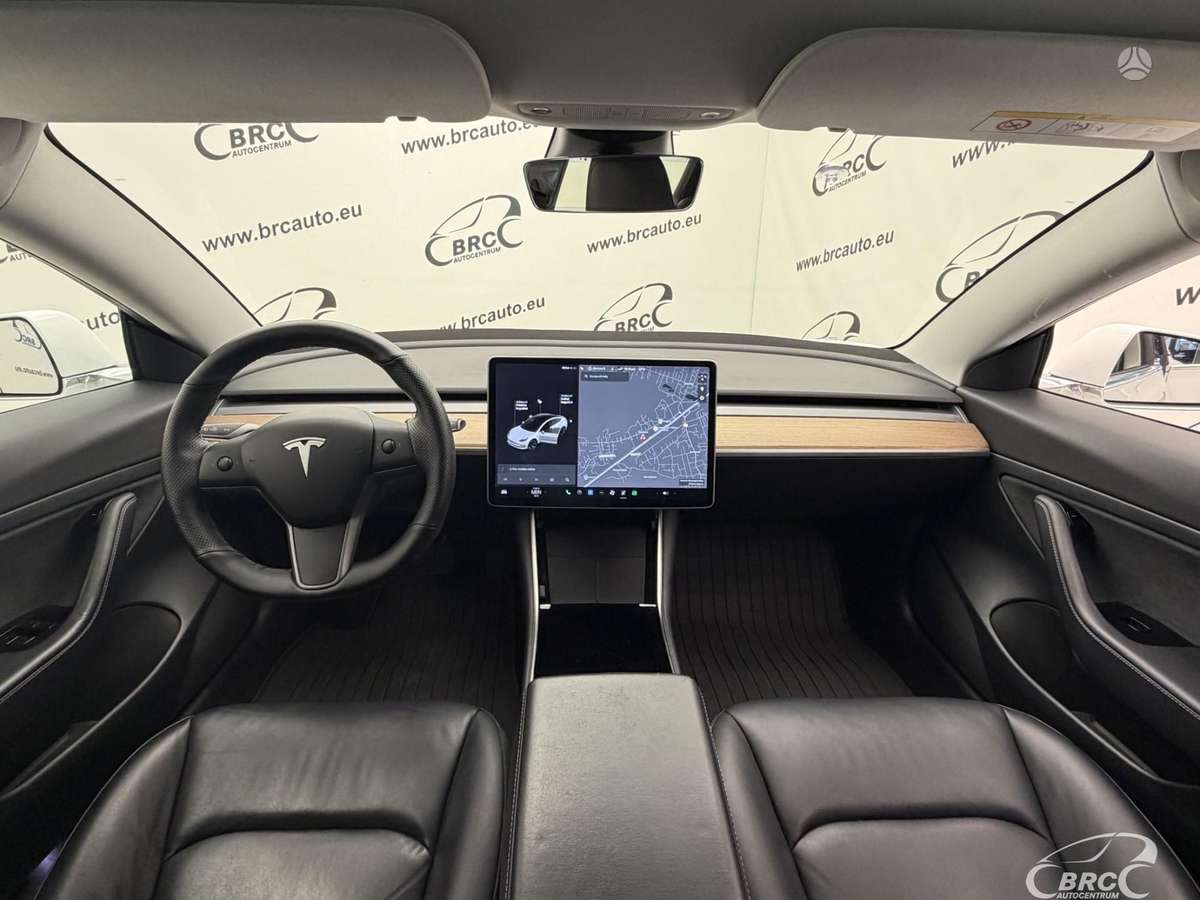 Tesla Model 3, 54 кВт·ч, Седан