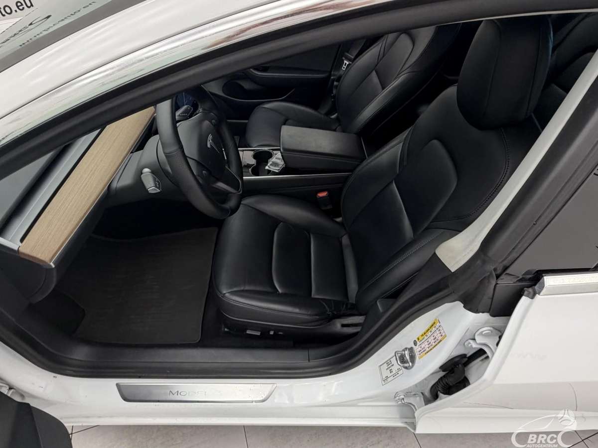 Tesla Model 3, 54 кВт·ч, Седан