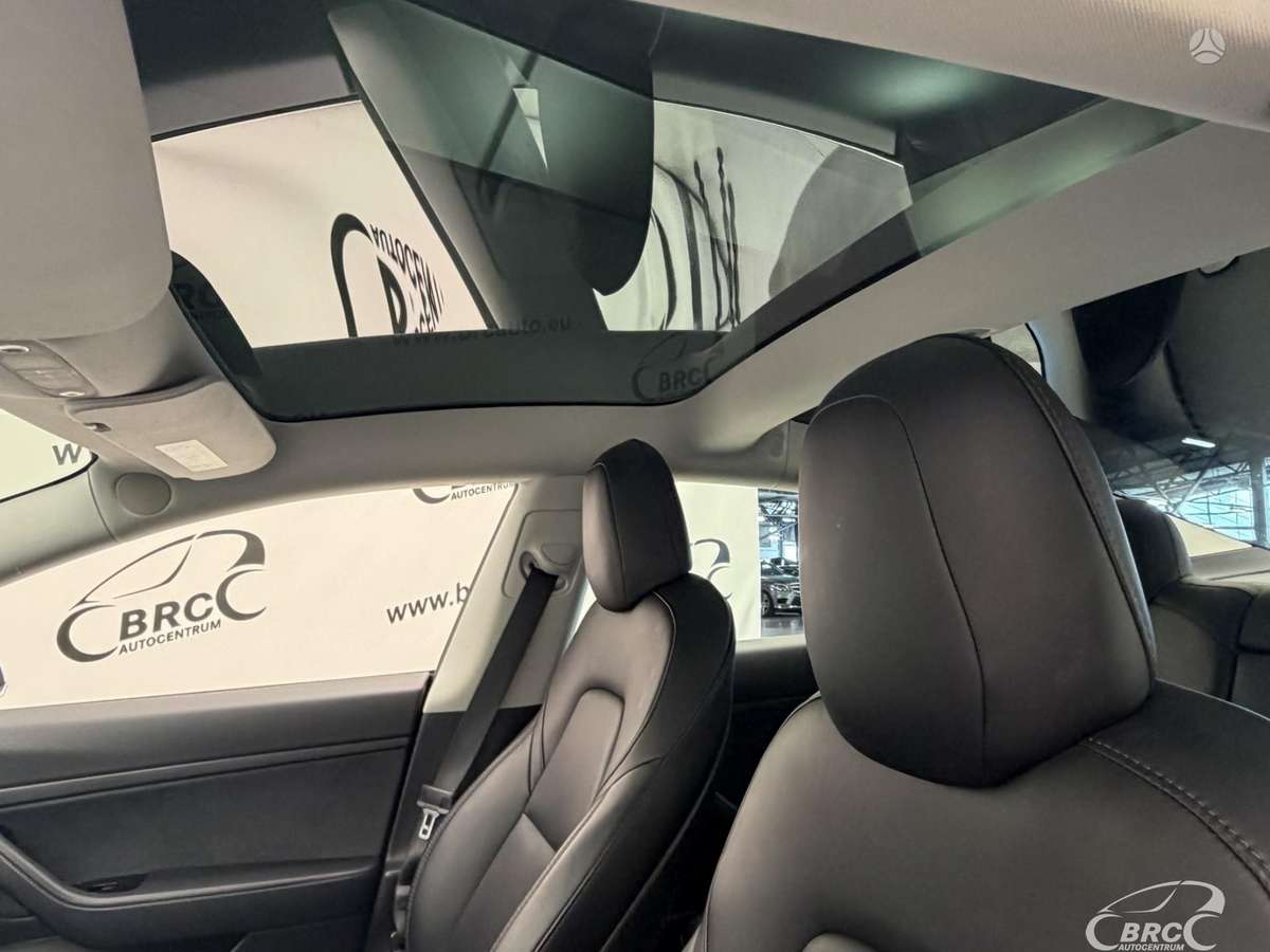 Tesla Model 3, 54 кВт·ч, Седан