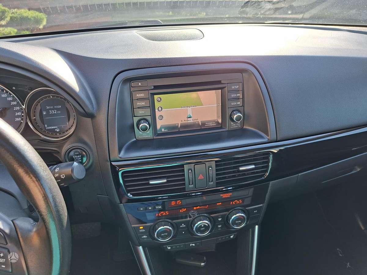 Mazda CX-5, 2.2 l., off-road / crossover