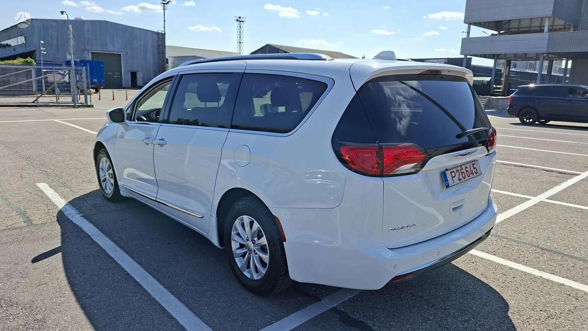 Chrysler Pacifica, 3.6 l., Минивэн