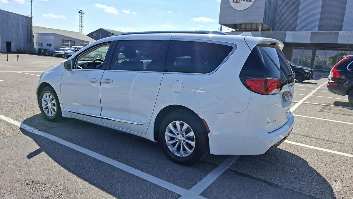 Chrysler Pacifica, 3.6 l., Минивэн