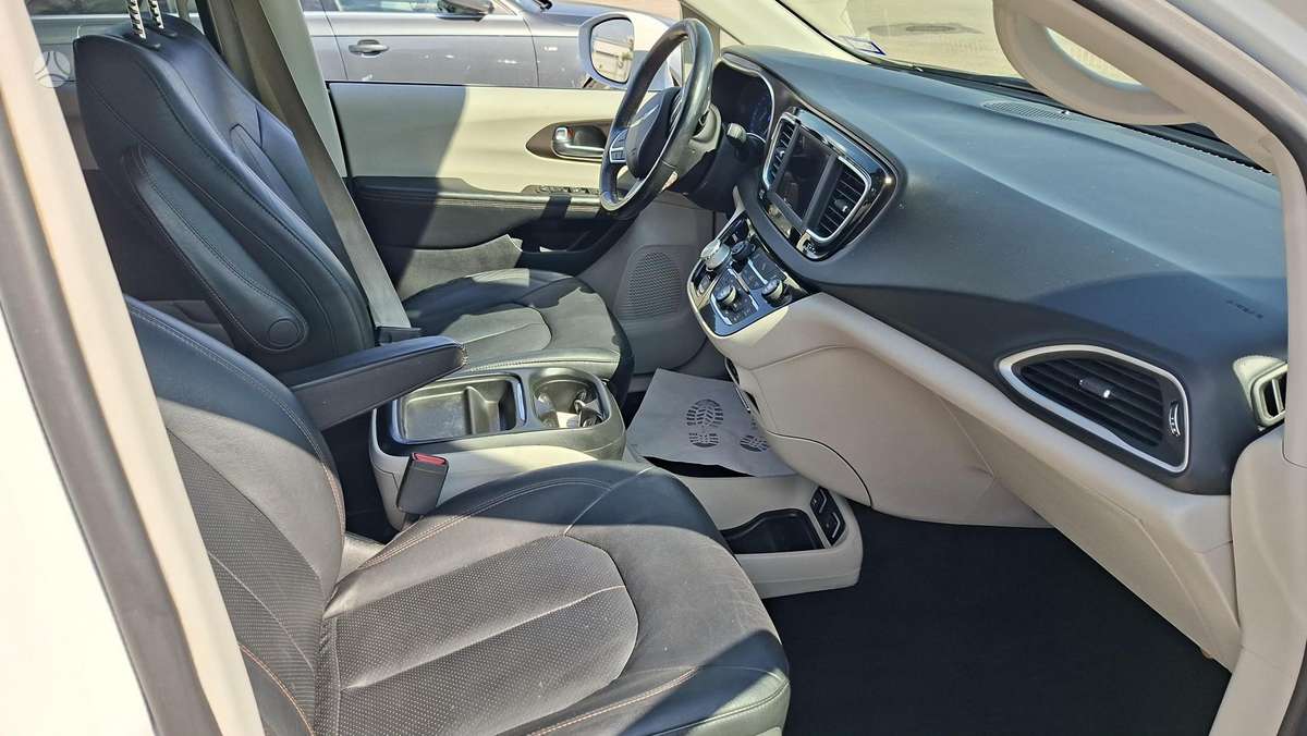 Chrysler Pacifica, 3.6 l., Минивэн