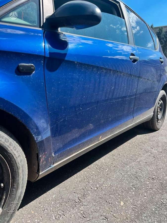 Seat Altea dalimis