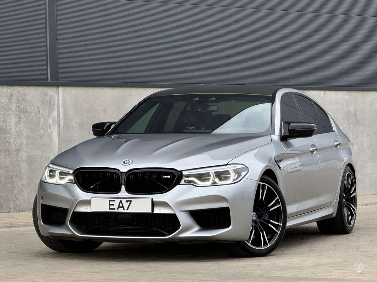 BMW M5, 4.4 l., Седан