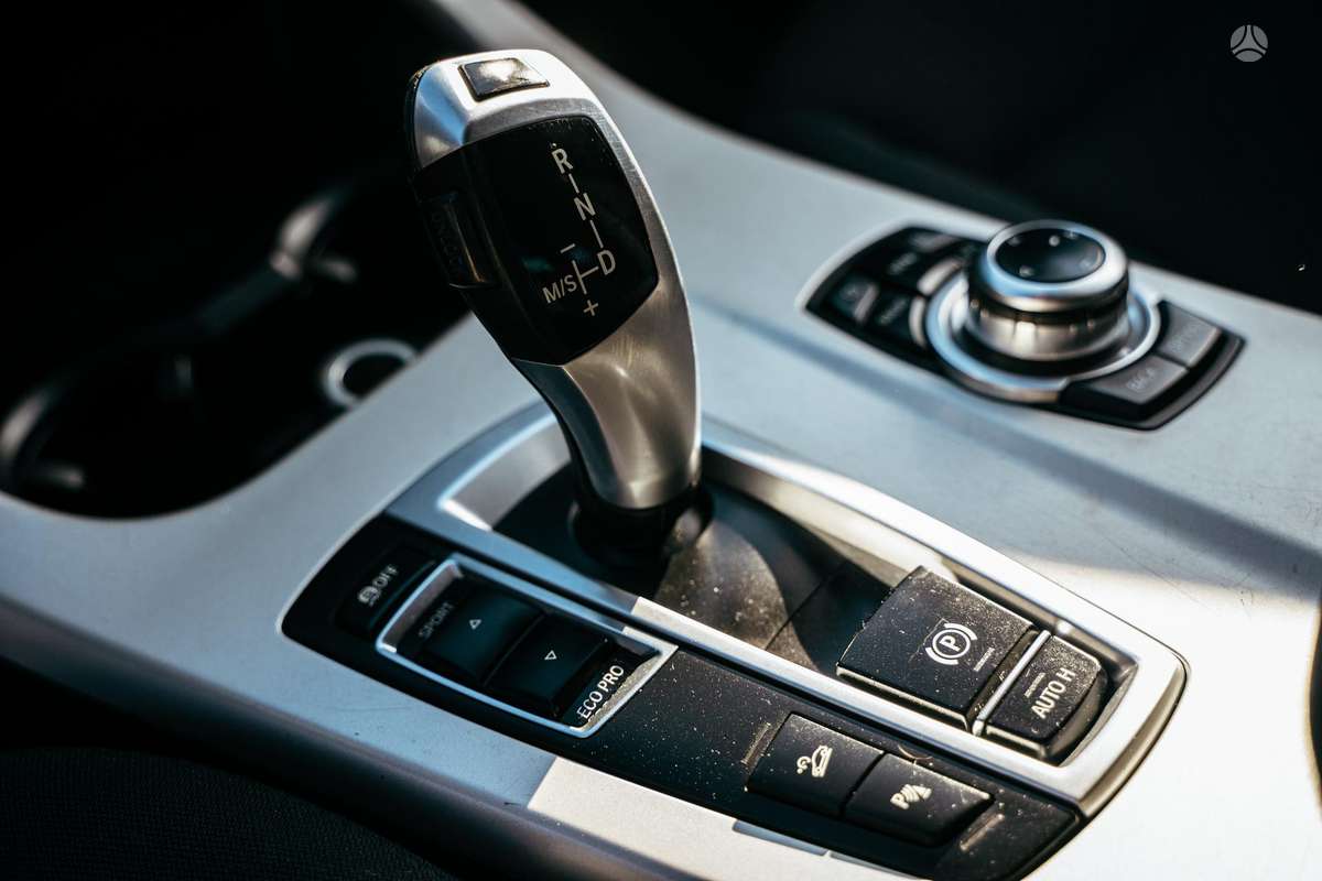 BMW X3, 2.0 l., Внедорожник / Кроссовер