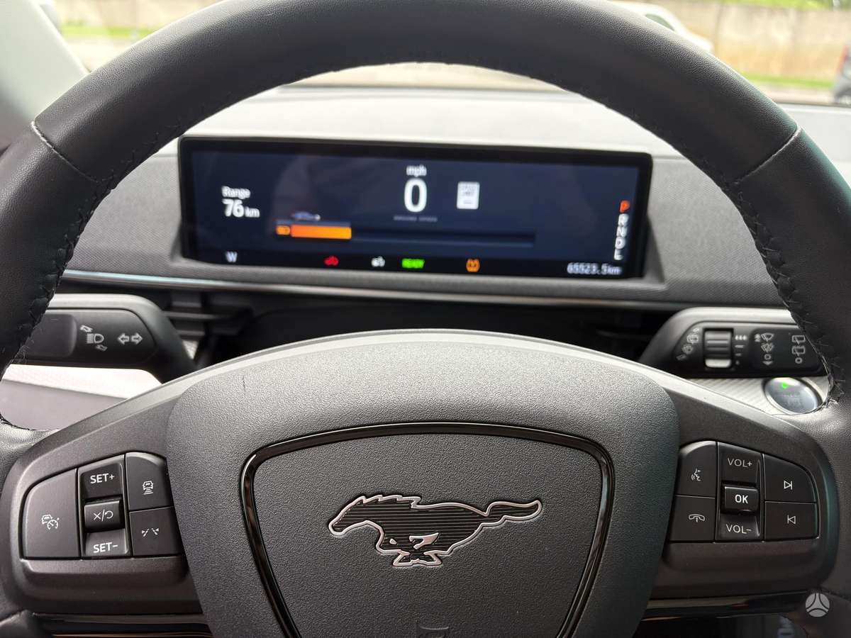 Ford Mustang Mach-E, hatchback