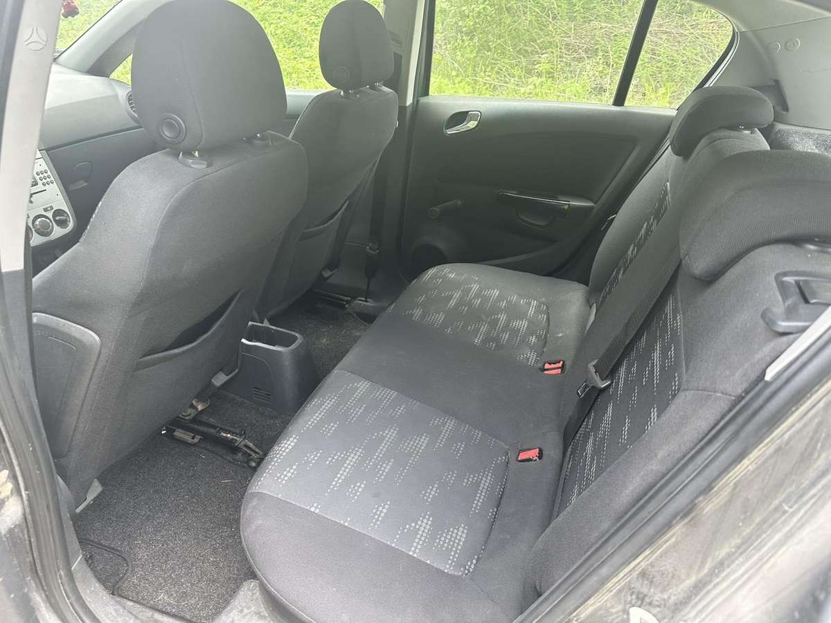 Opel Corsa, 1.2 l., Хэтчбек