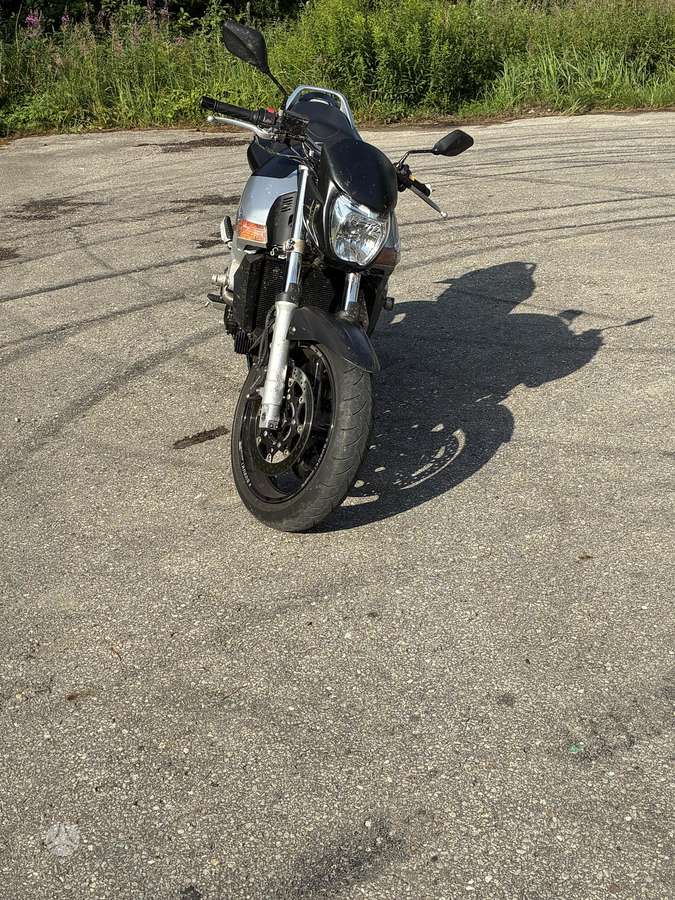 Suzuki GSR 600cc, street / classic