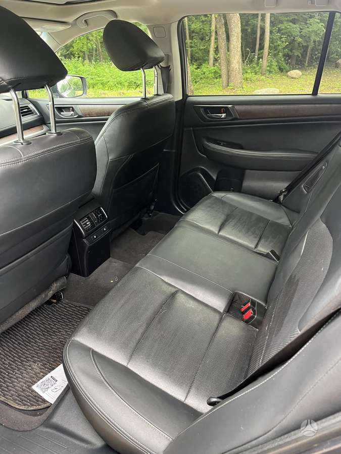 Subaru Outback, 3.6 l., off-road / crossover