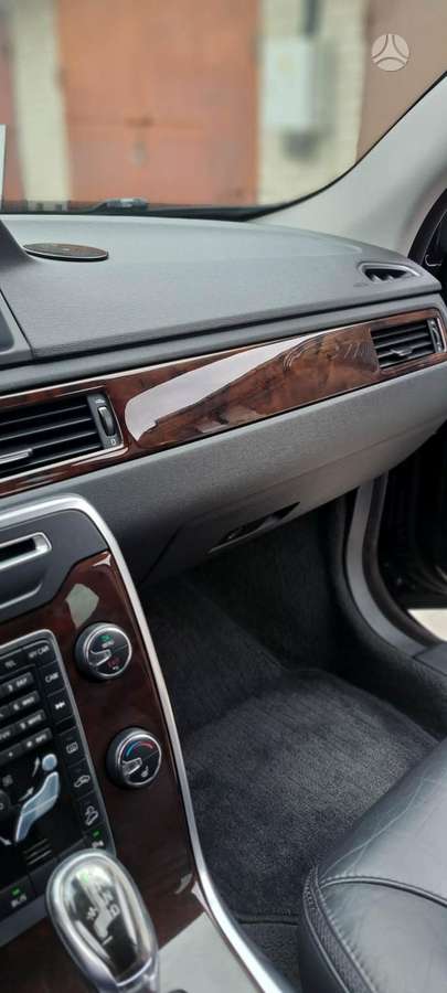 Volvo XC70, 3.2 l., Универсал