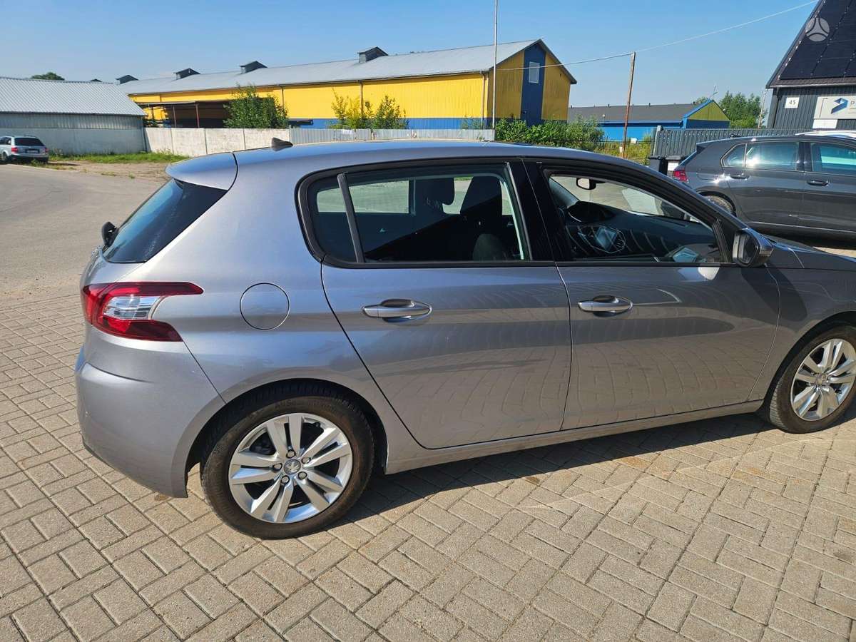 Peugeot 308 - 4