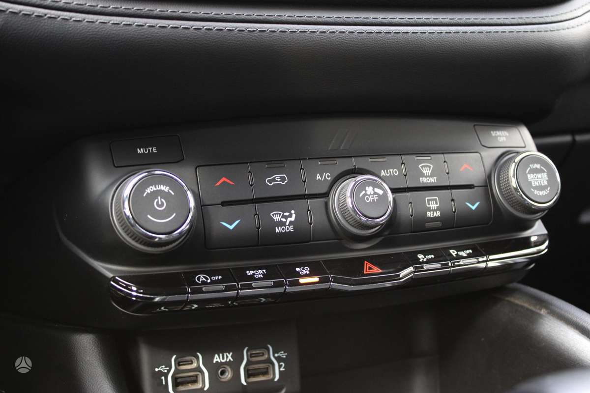 Dodge Durango, 3.6 l., off-road / crossover
