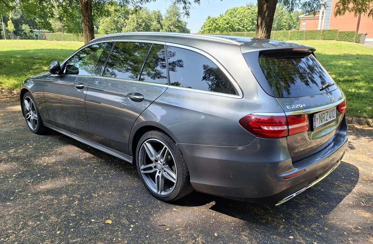 Mercedes-Benz E220, 2.0 l., wagon