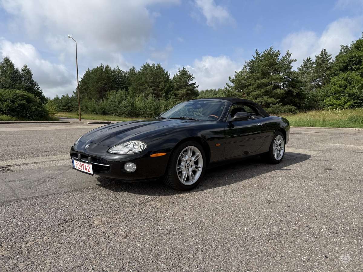 Jaguar XK8, 4.0 l., convertible