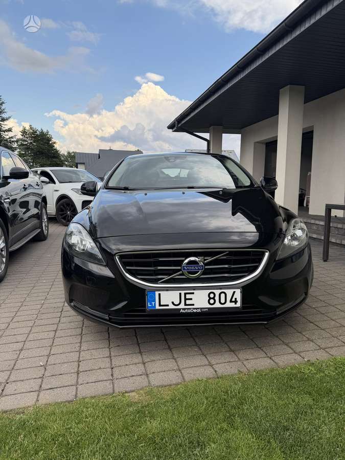 Volvo V40, 2.0 l., Хэтчбек