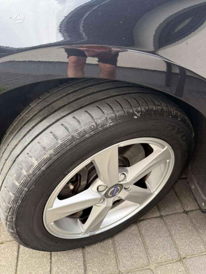 Volvo V40, 2.0 l., hatchback