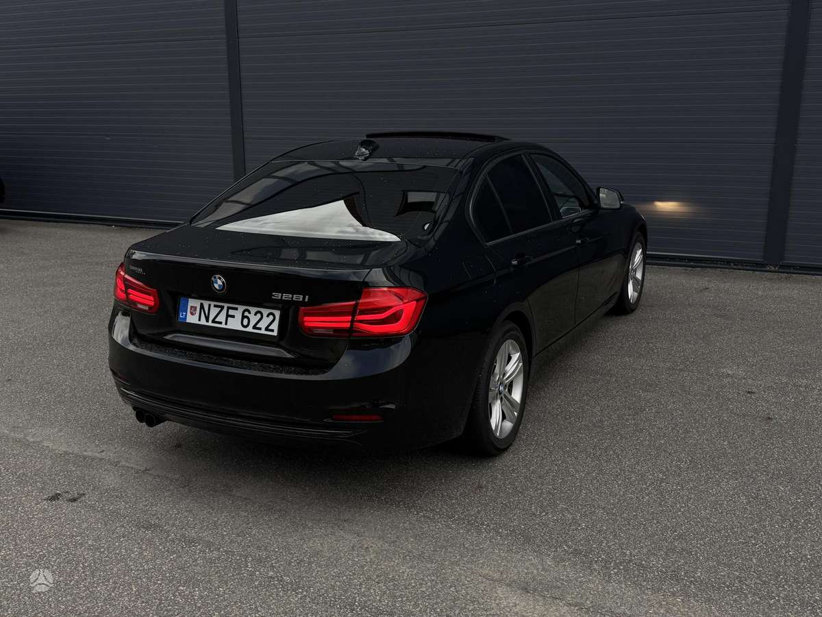 BMW 328, 2.0 l., Седан
