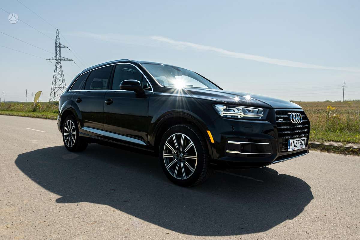Audi Q7, 3.0 l., off-road / crossover