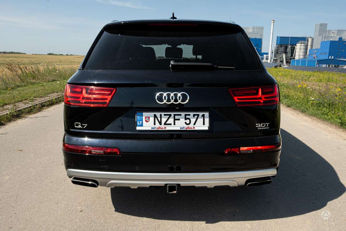 Audi Q7, 3.0 l., Внедорожник / Кроссовер