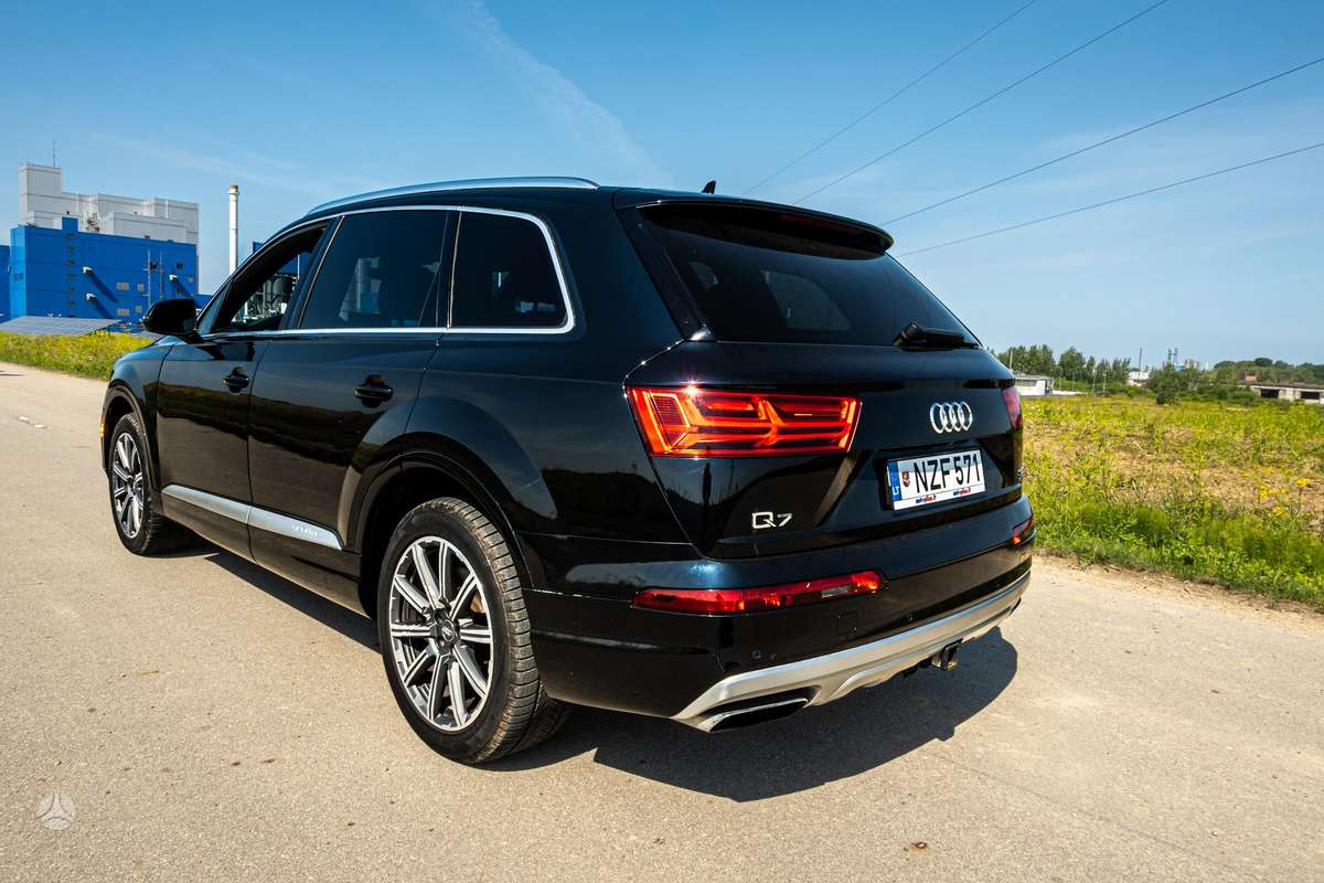 Audi Q7, 3.0 l., Внедорожник / Кроссовер