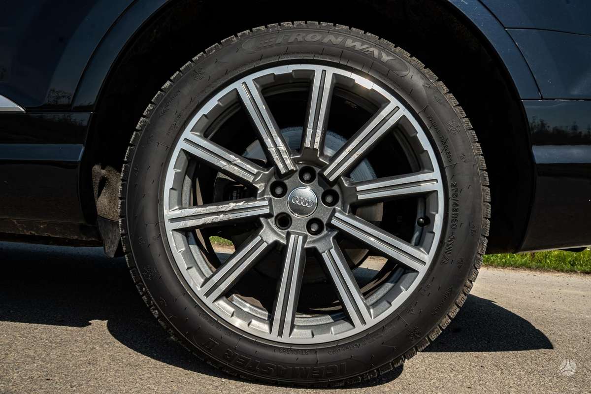 Audi Q7, 3.0 l., Внедорожник / Кроссовер