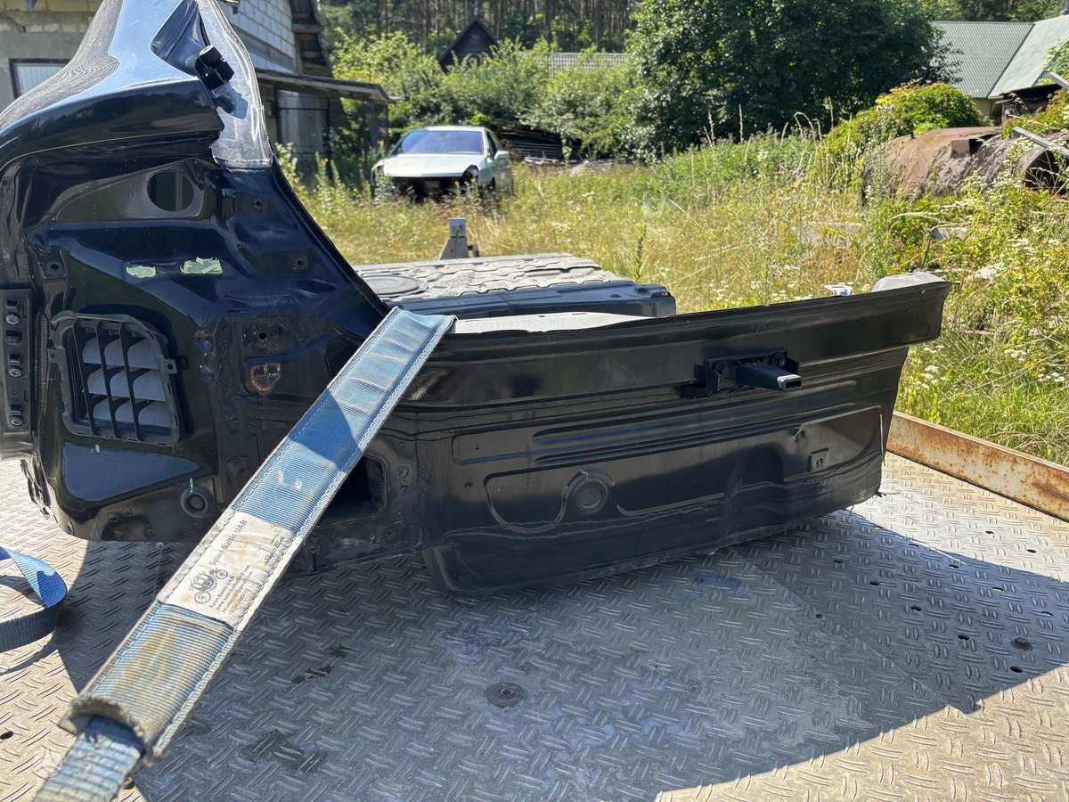 Audi A7 dalimis. Galinis ketvirtis