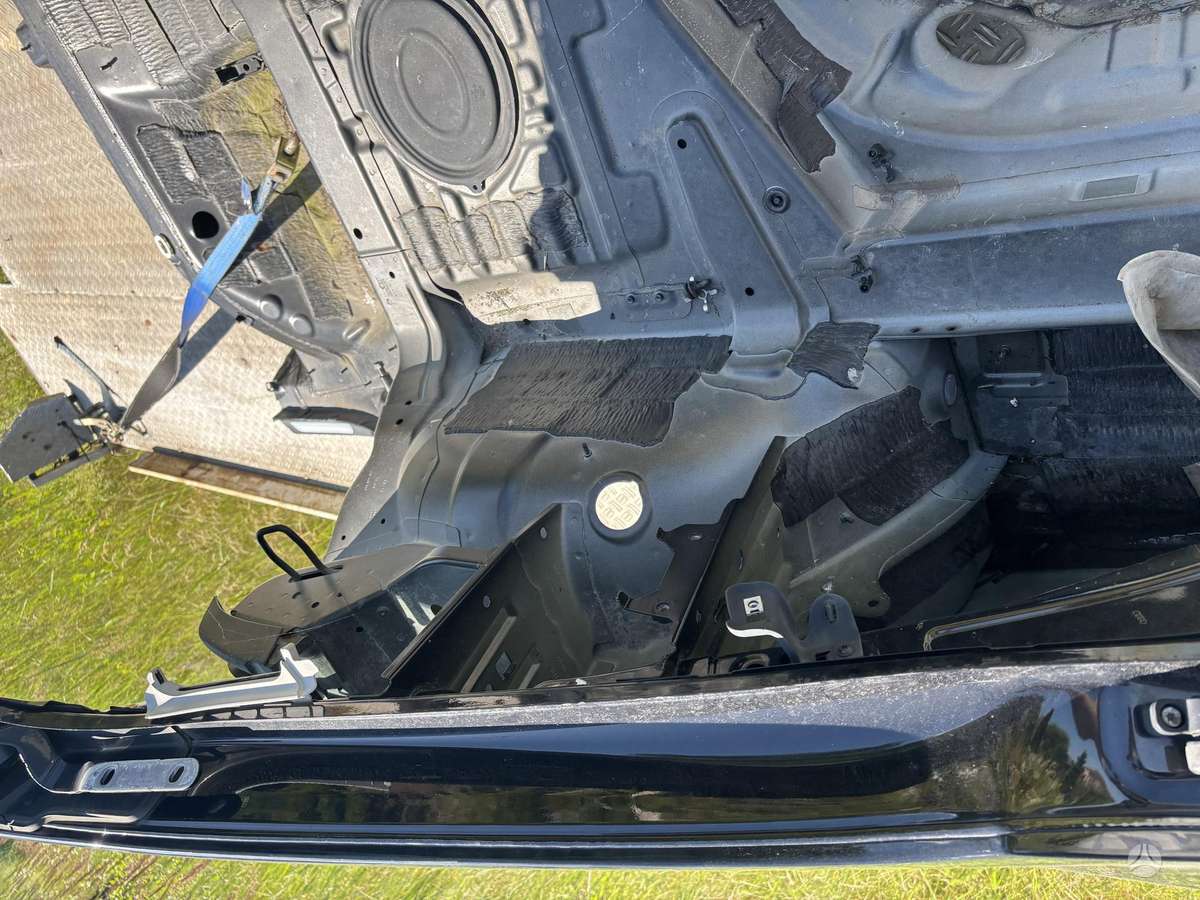 Audi A7 dalimis. Galinis ketvirtis
