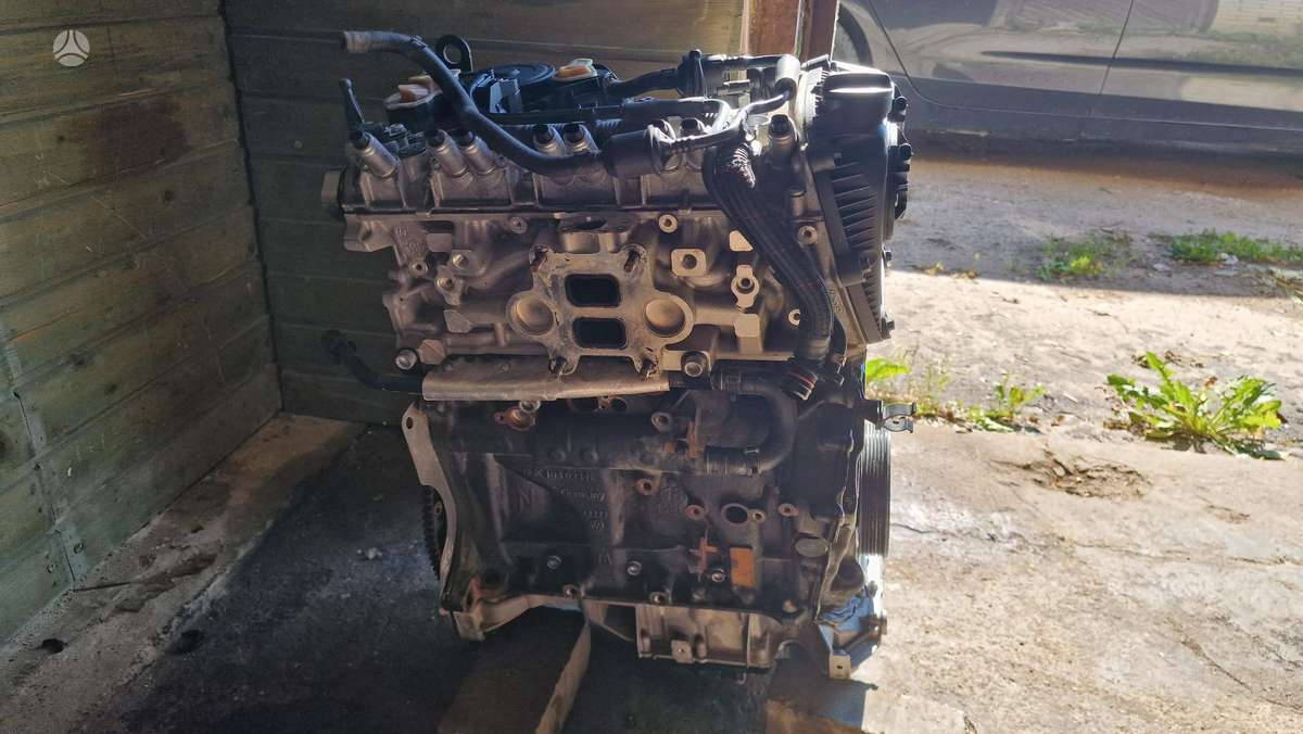Porsche Macan engine parts